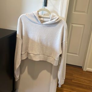 ALO Yoga Cropped Hoodie  - size small Excellent condition